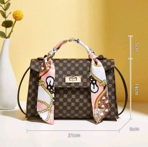 Twisted scarf handbag.